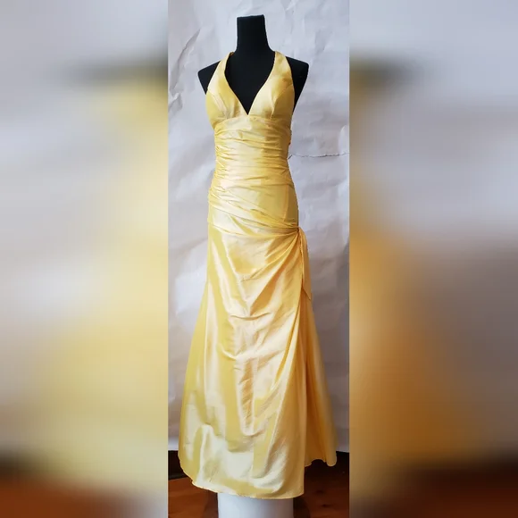 Maggie Sottero | Dresses | Maggie Soterro Flirt Formal Dress | Poshmark